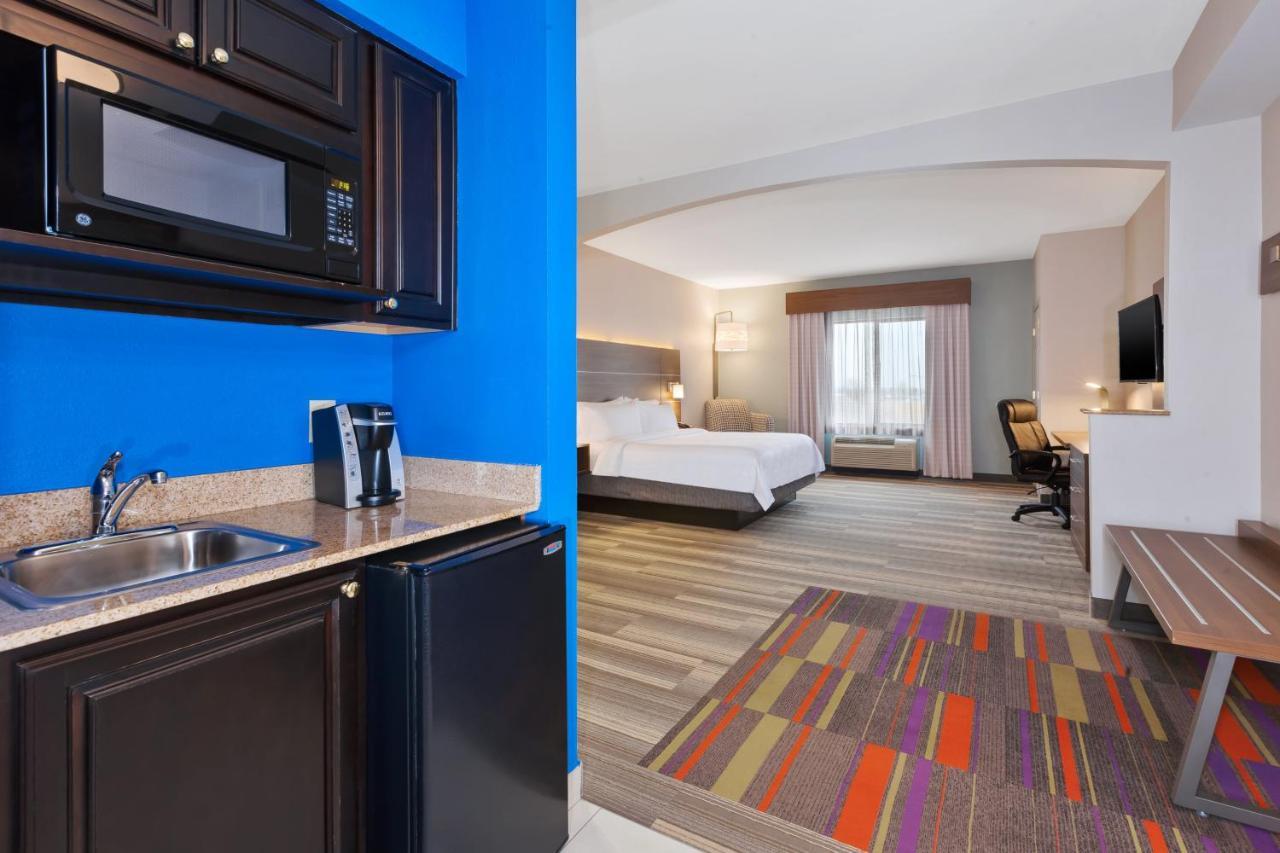 Holiday Inn Express Hotel & Suites Warminster-Horsham By Ihg Habitación foto